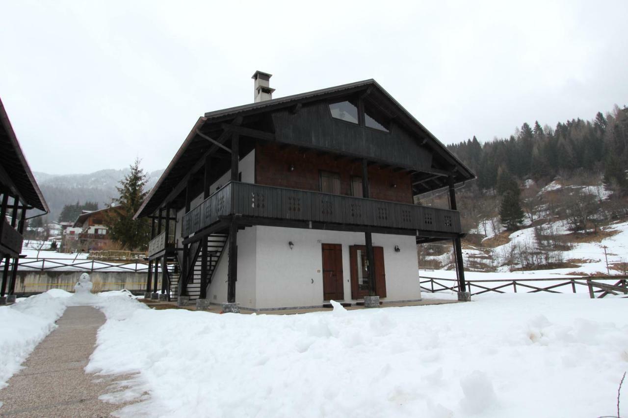 Varabeta Forni di Sopra Bagian luar foto
